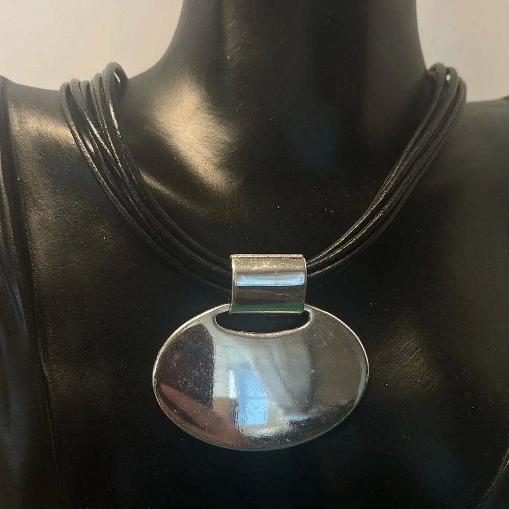 Vintage NAPIER mod leather choker pendant necklace